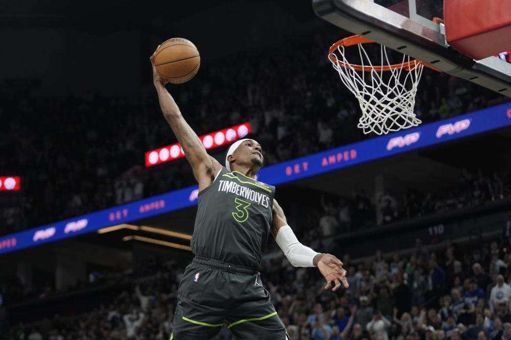 申京的表现 申京的表现