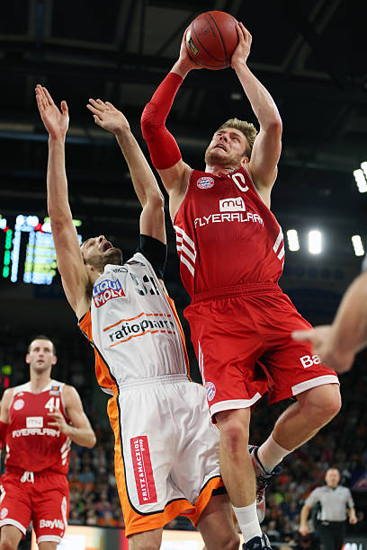 过坚守和传 过坚守和传